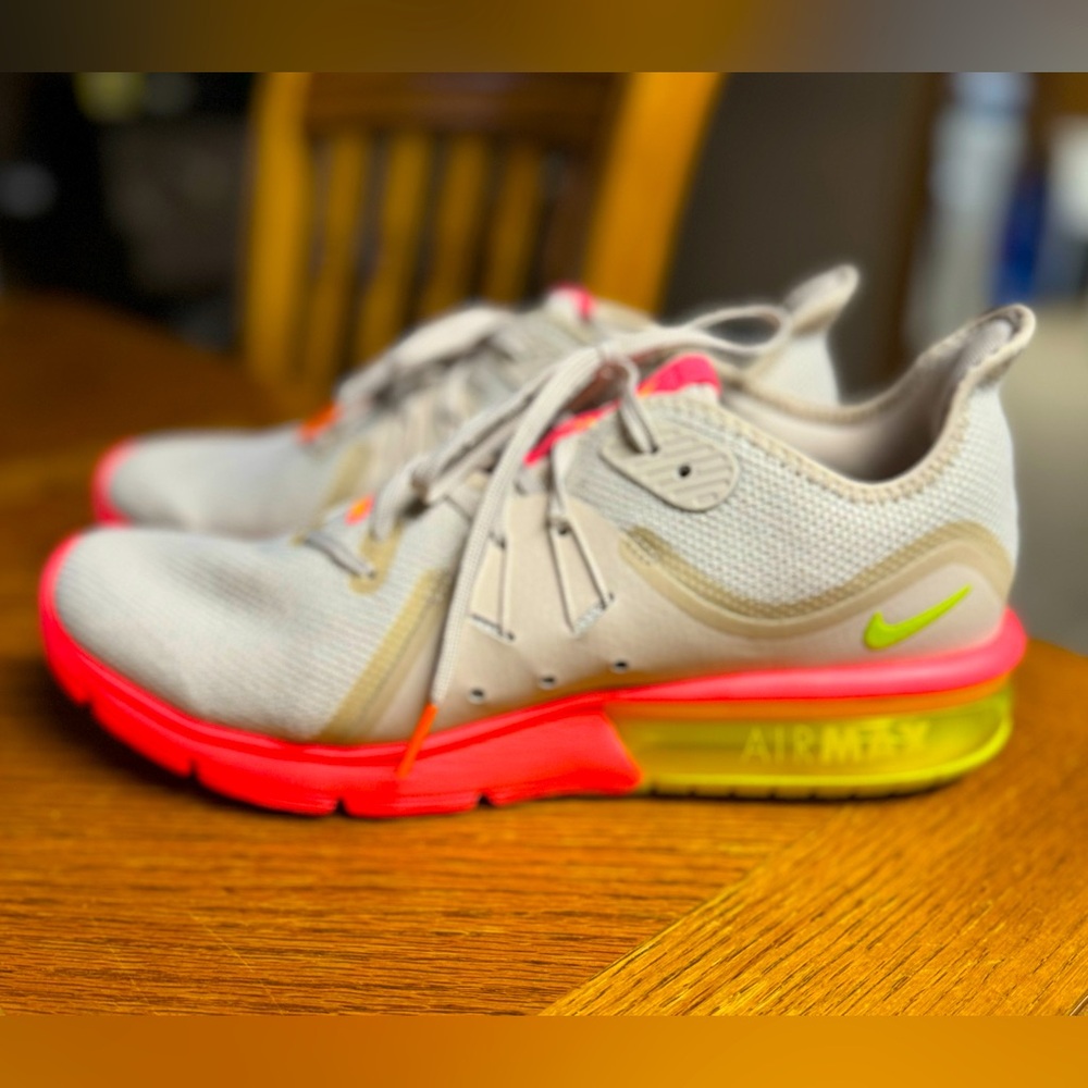 Nike Air Max size 10.5